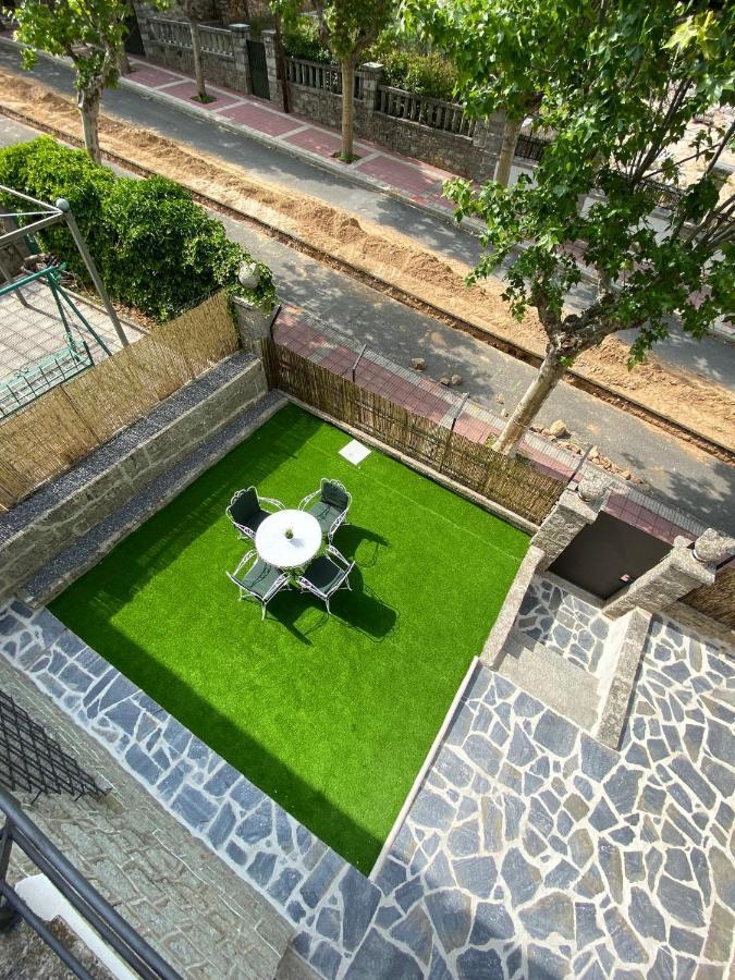 Casa Con Jardin Gatos Las Navas Del Marques